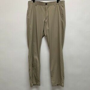 Under Armour The Showdown Men's Straight Pants Size 38 x 32 Beige Khaki NWT